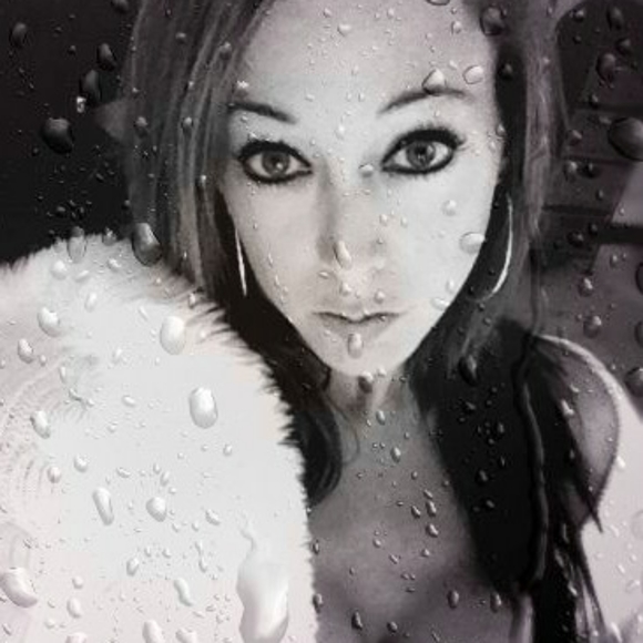 Meet your Posher, Robin - Picture 8 of 16